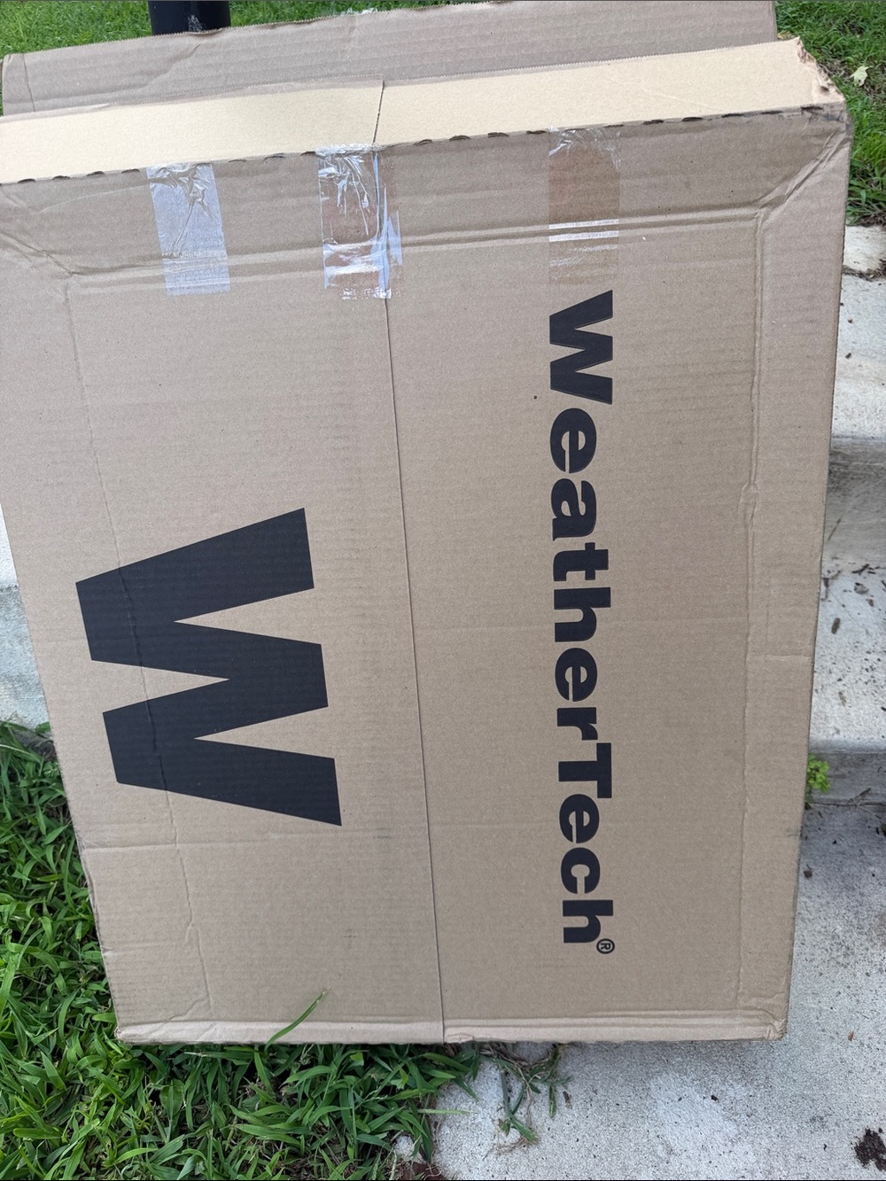 Audi Q5 2016 weathertech floor mats front and back seat - not electronics